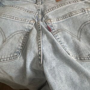 Levi’s Ribcage Bell Jeans